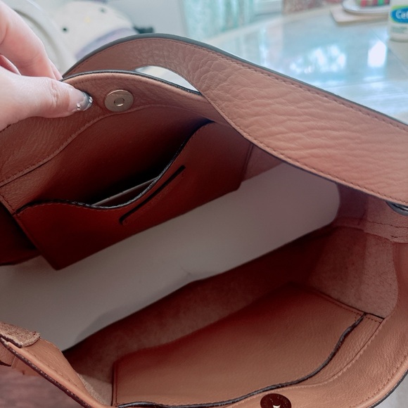 Michael Kors MICHAEL KORS Ashbury Slouchy Large Leather Shoulder Bag /NWT - Picture 7 of 10